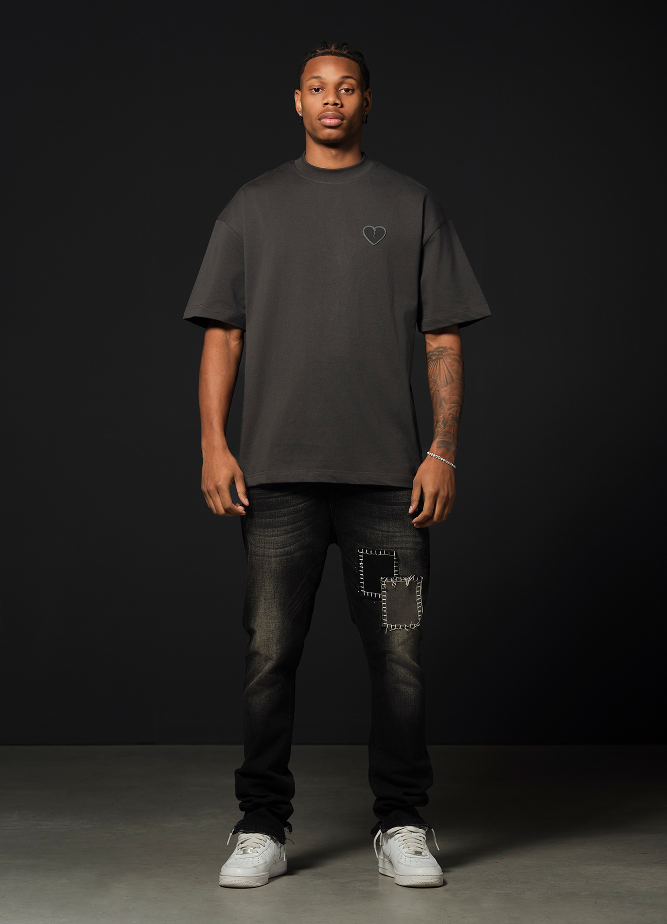 BASIC TEE - CARBON