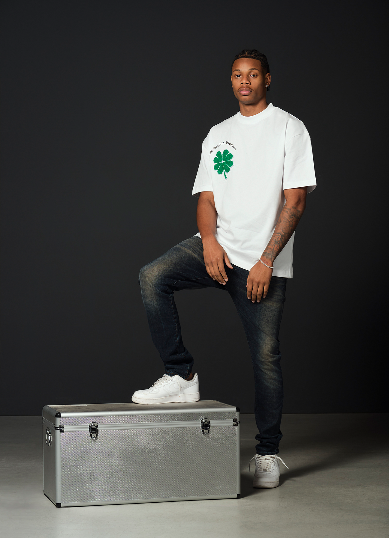 LUCKY CRACK HEART TEE - WHITE 🍀